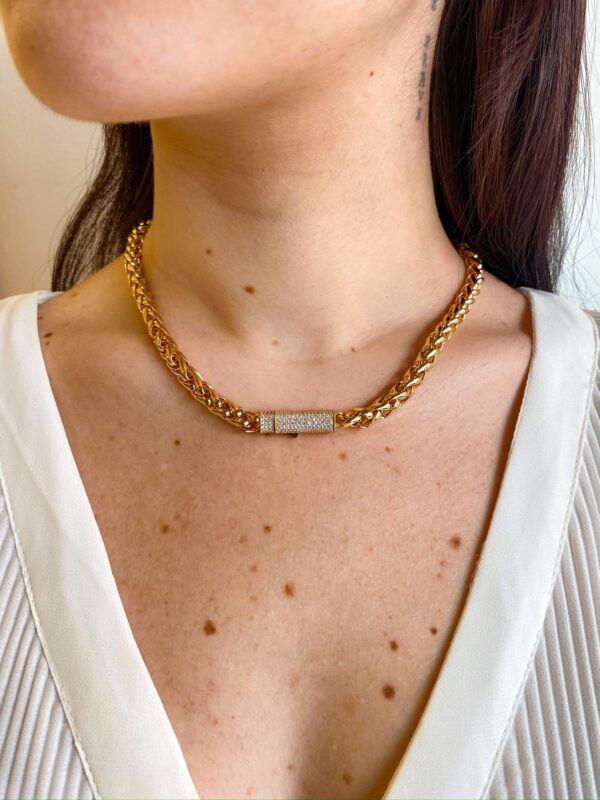 Colar Banhado em Ouro 18k Feicho Cravejado em Zircônias -Semi Jóia