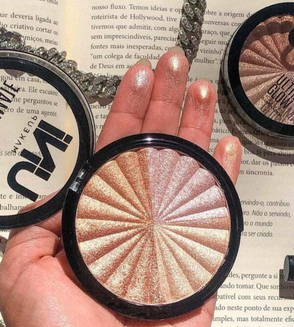 Iluminador Uni Ultimate Glow