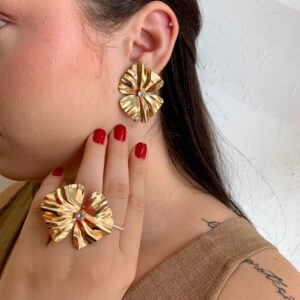 Conjunto Anel e Brinco Flor Semi Jóia Banho 18k